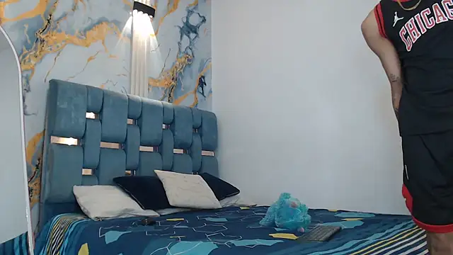 HORNY_PRETTY – Live XXX-chat