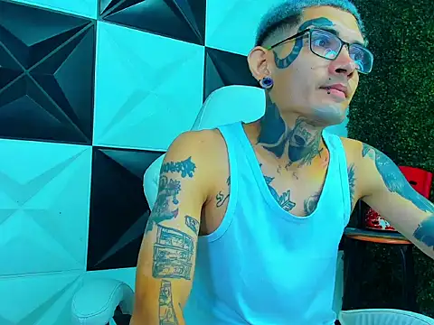 Boy_tatto77 Live XXX-Chat
