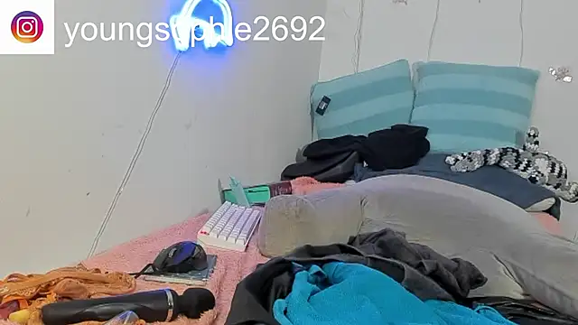 YoungSophie's Live XXX Chat