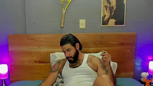 Prometeo-grizzly's Webcam Show