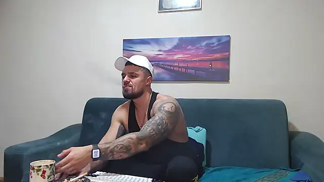 Tiberius_hunk – Live XXX-chat