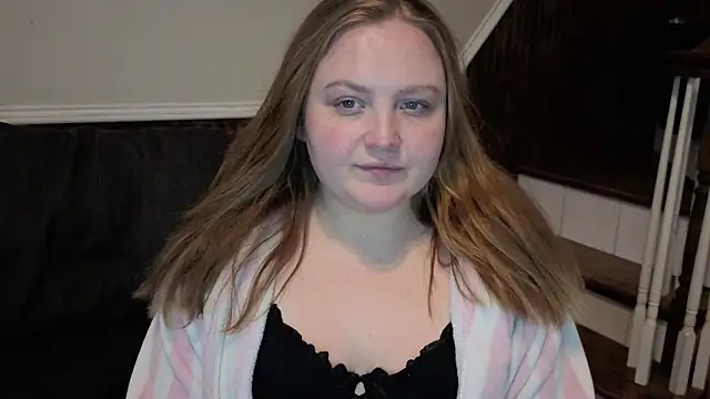 PhatAssBlond's Webcam Show