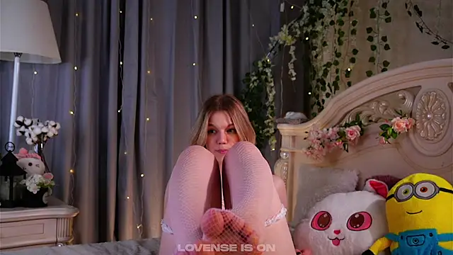 EdlinAlliston's Live XXX Chat