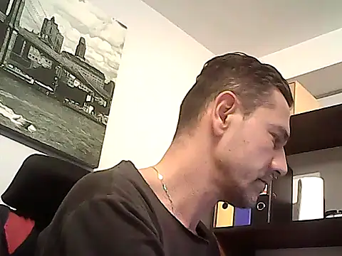 دردشة mastercharisma35 الجنسية المباشرة