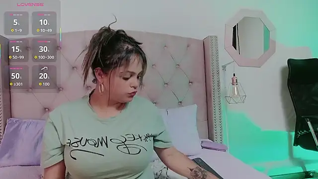 vintoria_cherry élő XXX-chatje