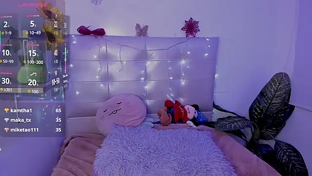 Show modela Anna_Blade_ na web-kameri