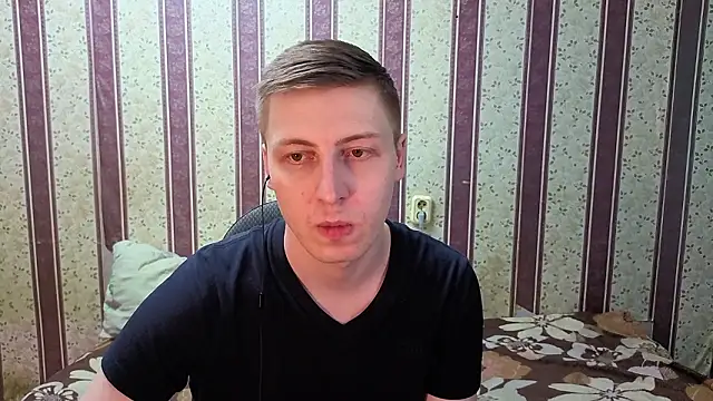 darienlarge Adlı Modelin Canlı XXX Sohbeti