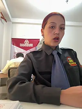 Emily-7_ Adlı Modelin Canlı XXX Sohbeti