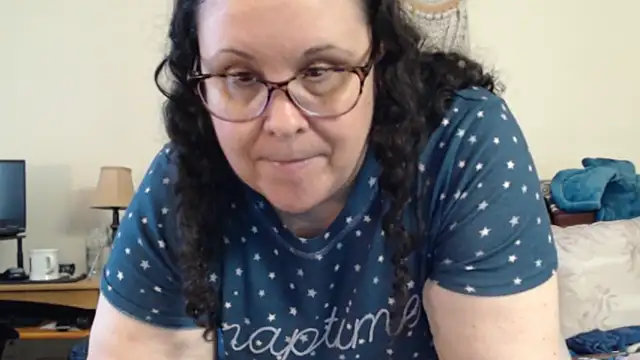 Juicy_Julie469's Live XXX Chat