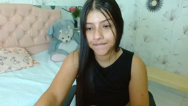 zara_cute's Live XXX Chat