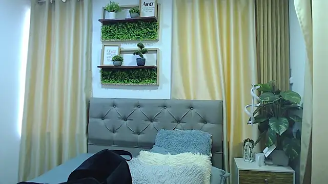 دردشة sasi_luna الجنسية المباشرة