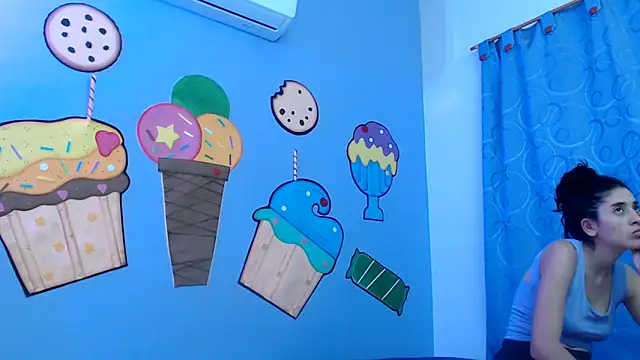 skinnykalitzo18 Live XXX-Chat