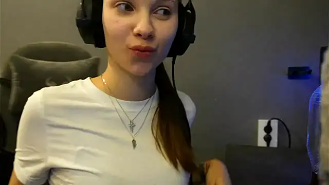 Softixq's Live XXX Chat