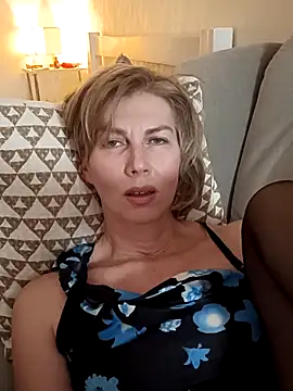 stellahere8のライブXXXチャット