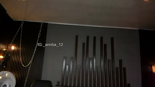 Chatroom XXX en direct de annie_barozzi