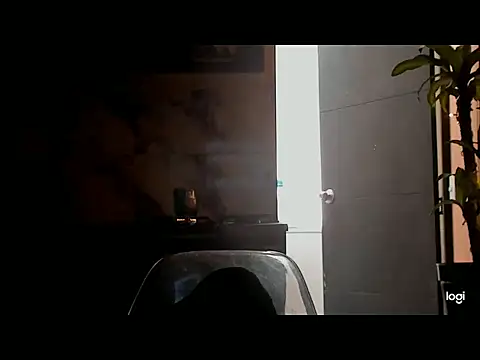 aprille15 Chat XXX in diretta