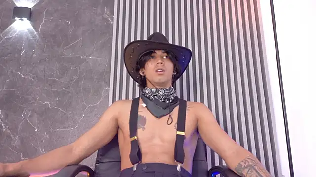 Pokazy przed kamerką – jett_savage