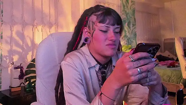 _sharlotte777のライブXXXチャット