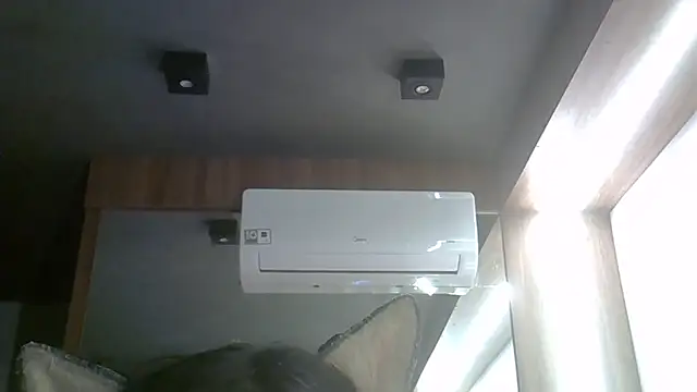 SkinnyKitten Live XXX Chat