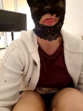 NaughtyCatgirl élő XXX-chatje