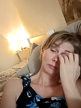 stellahere8: онлайн-секс-чат