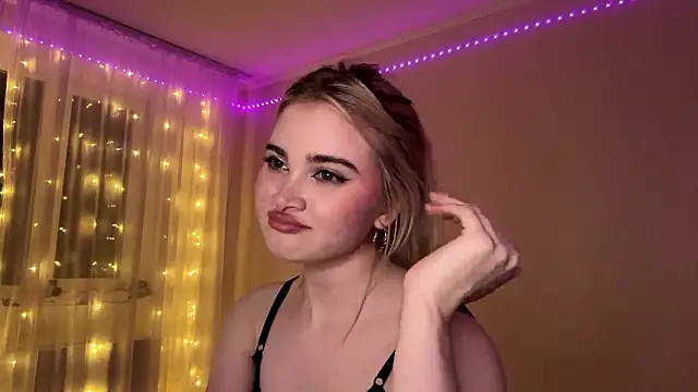 KariJarecke Live XXX Chat