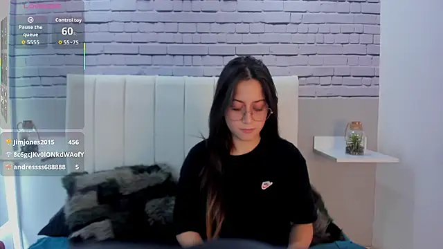 Czat XXX na żywo – SophieeMoore