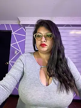 Show de webcam de MiiaaJoness