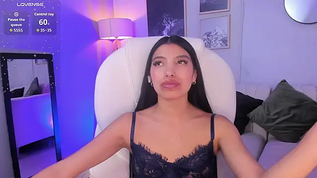 Tiffany_Low élő XXX-chatje