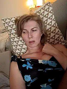 Онлайн чат XXX stellahere8