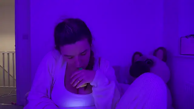 Онлайн чат XXX maisiesmithx