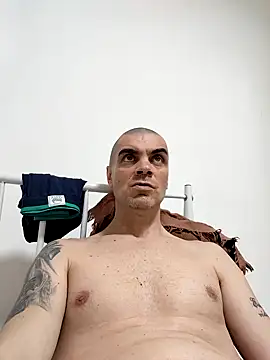 DOMINATOR_SIR-MASTER's Live XXX Chat