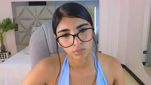 Chat +18 de maiaa_ruiz ao vivo