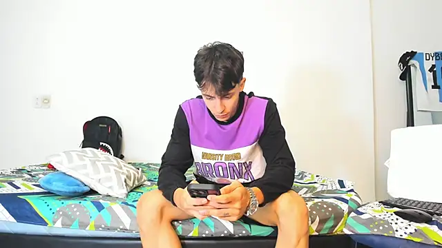 AlessandroDybala Adlı Modelin Canlı XXX Sohbeti