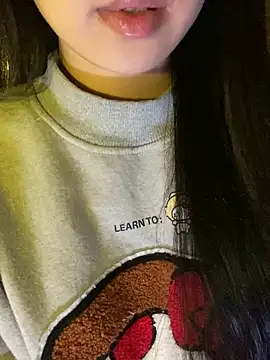 Uyennii02 – Live XXX-chat