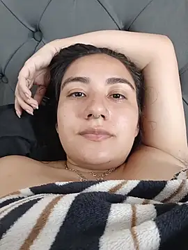 Hellen_Alex Adlı Modelin Canlı XXX Sohbeti