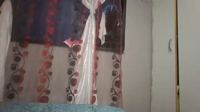 Lilmisskay18 即時 XXX 聊天