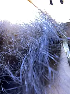 iu_uzZ's Live XXX Chat