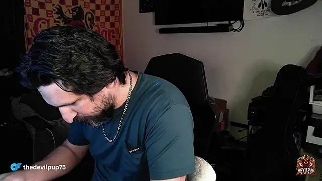 DevilPup75_'s Webcam Show