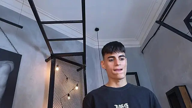 Онлайн чат XXX Dani_mc1