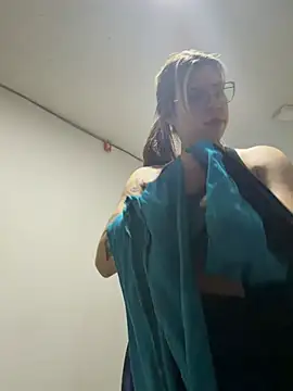 -Miaa_'s Live XXX Chat