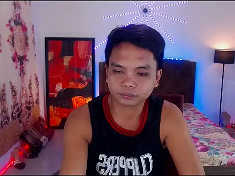 XExtraServiceManX's Live XXX Chat