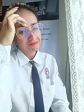 Valentina--1's Live XXX Chat