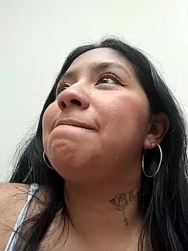 NoaBaker's Live XXX Chat