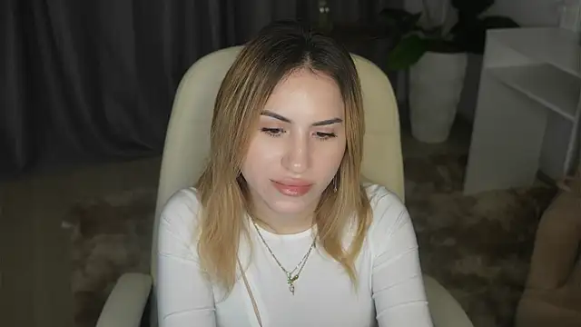 Chatroom XXX en direct de ArianaOchoa