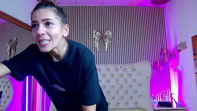 PlayfulShow Chat XXX live