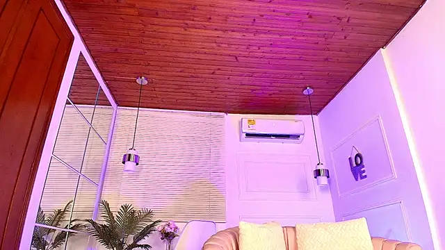 Онлайн чат XXX alessia_moon1