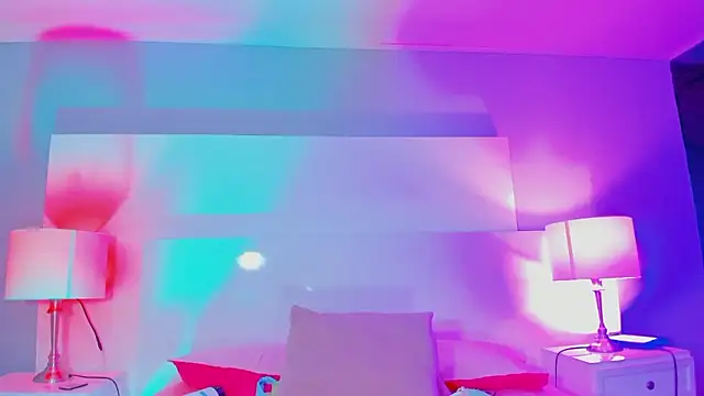 Онлайн чат XXX LauraAristizabal