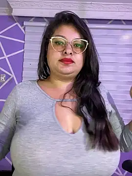 MiiaaJoness: απευθείας συνομιλία ΧΧΧ