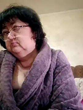 MilaSky5303: διαδικτυακό σόου στην κάμερα